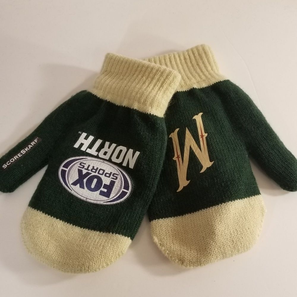 Fox Sports North Division mittens‎